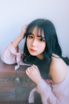 《交换:完美的邻居》2020在线观看